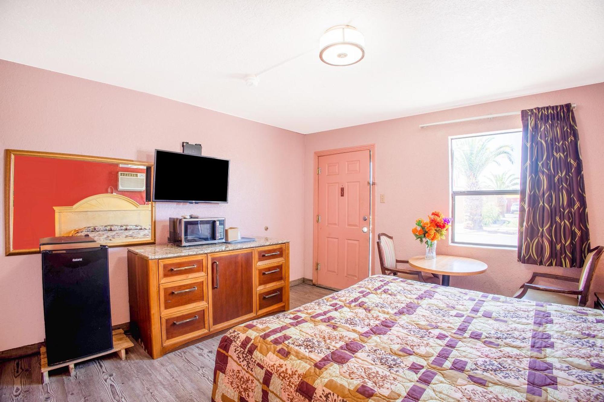 Sands Motel By Oyo El Paso Near Airport Екстер'єр фото